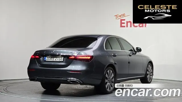 MERCEDES BENZ E-Classe W213 E350 4MATIC Exclusive 2023 — photo 2 sur 26