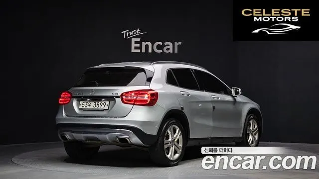MERCEDES BENZ GLA-Classe X156 GLA200 CDI 2015 — photo 2 sur 24