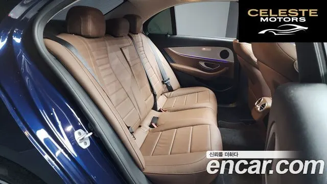 MERCEDES BENZ E-Classe W213 E300 Avantgarde 2019 — photo 12 sur 20
