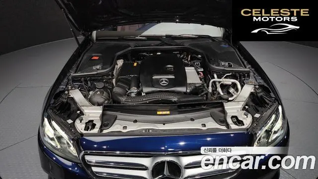 MERCEDES BENZ E-Classe W213 E300 Avantgarde 2019 — photo 6 sur 20