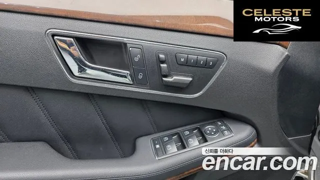MERCEDES BENZ E-Classe W212 E300 2011 — photo 13 sur 20