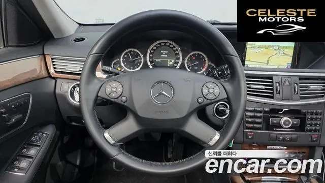 MERCEDES BENZ E-Classe W212 E300 2011 — photo 14 sur 20