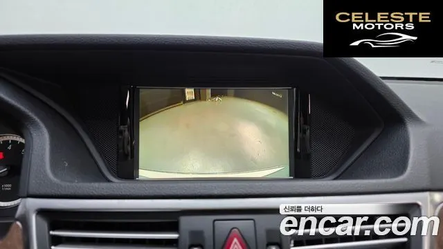 MERCEDES BENZ E-Classe W212 E300 2011 — photo 16 sur 20