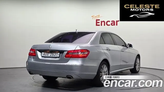 MERCEDES BENZ E-Classe W212 E300 2011 — photo 2 sur 20