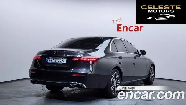 MERCEDES BENZ E-Classe W213 E250 Avantgarde 2021 — photo 2 sur 20