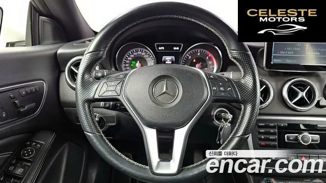 MERCEDES BENZ CLA-Classe C117 CLA200 CDI 2015 — photo 13 sur 20