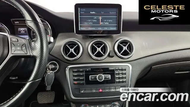 MERCEDES BENZ CLA-Classe C117 CLA200 CDI 2015 — photo 15 sur 20