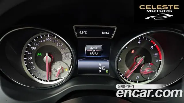 MERCEDES BENZ CLA-Classe C117 CLA200 CDI 2015 — photo 8 sur 20