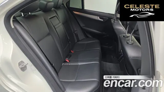 MERCEDES BENZ C-Classe W204 C200 CGI Avantgarde 2012 — photo 12 sur 20