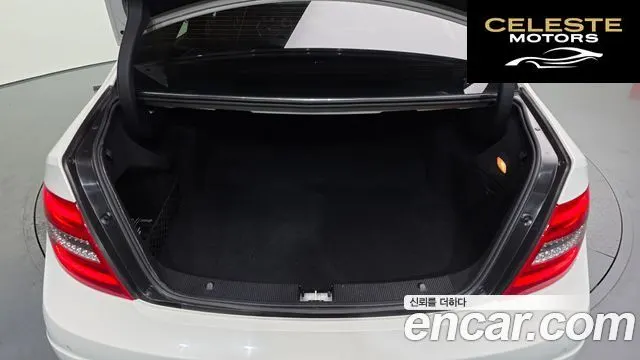 MERCEDES BENZ C-Classe W204 C200 CGI Avantgarde 2012 — photo 20 sur 20