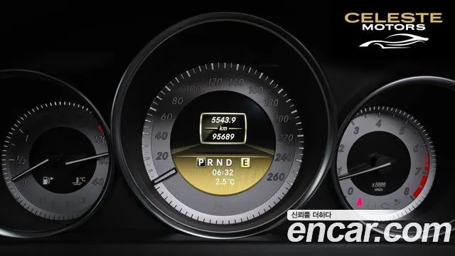 MERCEDES BENZ C-Classe W204 C200 CGI Avantgarde 2012 — photo 8 sur 20