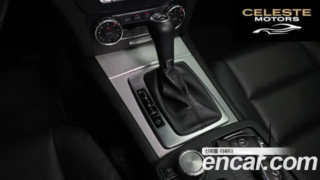 MERCEDES BENZ C-Classe W204 C200 CGI Avantgarde 2012 — photo 9 sur 20