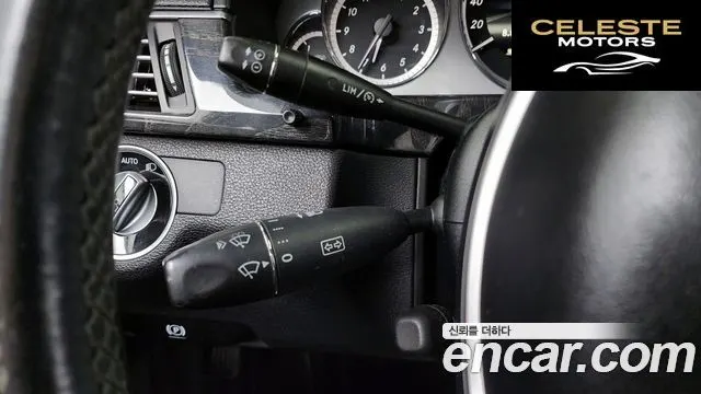 MERCEDES BENZ E-Classe W212 E220 CDI Avantgarde 2013 — photo 19 sur 20