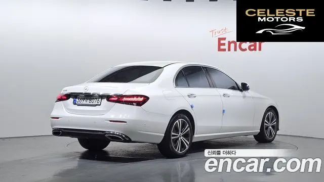 MERCEDES BENZ E-Classe W213 E250 Avantgarde 2022 — photo 2 sur 20