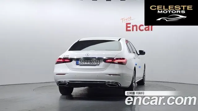 MERCEDES BENZ E-Classe W213 E250 Avantgarde 2022 — photo 4 sur 20