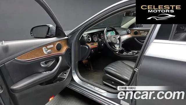 MERCEDES BENZ E-Classe W213 E220d Exclusive 2017 — photo 10 sur 20