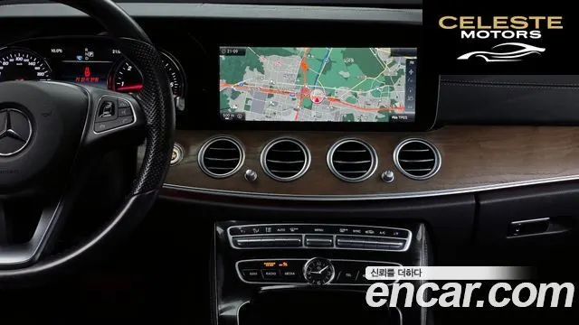MERCEDES BENZ E-Classe W213 E220d Exclusive 2017 — photo 14 sur 20