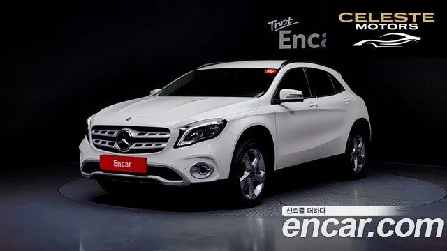 MERCEDES BENZ GLA-Classe X156 GLA220 2019 — photo 1 sur 20