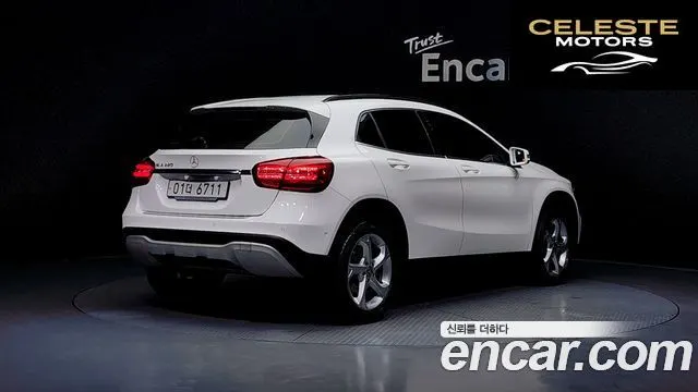 MERCEDES BENZ GLA-Classe X156 GLA220 2019 — photo 2 sur 20