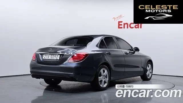 MERCEDES BENZ C-Classe W205 C200 2016 — photo 2 sur 20