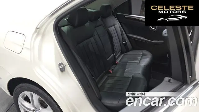 MERCEDES BENZ E-Classe W212 E300 2012 — photo 11 sur 20