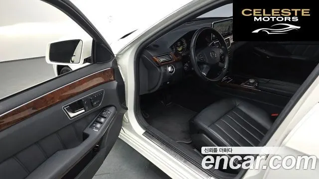 MERCEDES BENZ E-Classe W212 E300 2012 — photo 12 sur 20