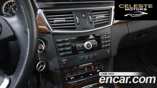 MERCEDES BENZ E-Classe W212 E300 2012 — photo 17 sur 20