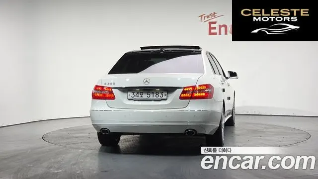 MERCEDES BENZ E-Classe W212 E300 2012 — photo 4 sur 20