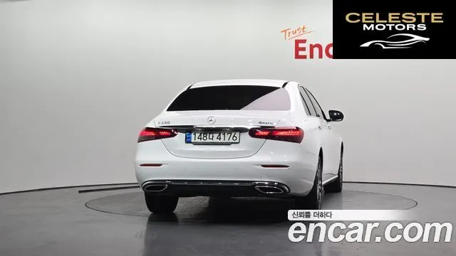 MERCEDES BENZ E-Classe W213 E350 4MATIC Avantgarde 2021 — photo 4 sur 20