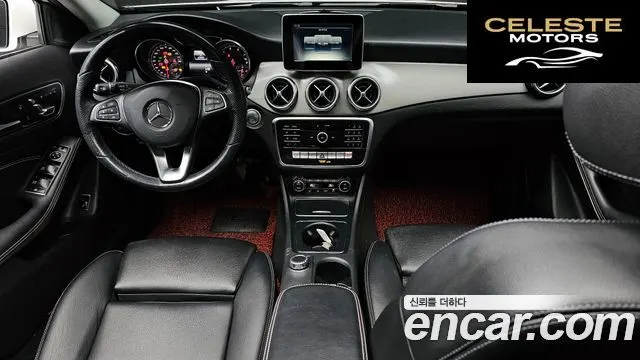 MERCEDES BENZ GLA-Classe X156 GLA220 2019 — photo 7 sur 20