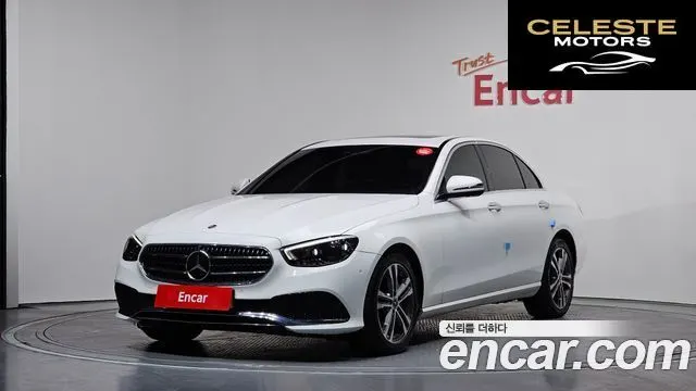 MERCEDES BENZ E-Classe W213 E350 4MATIC Avantgarde 2021 — photo 1 sur 20
