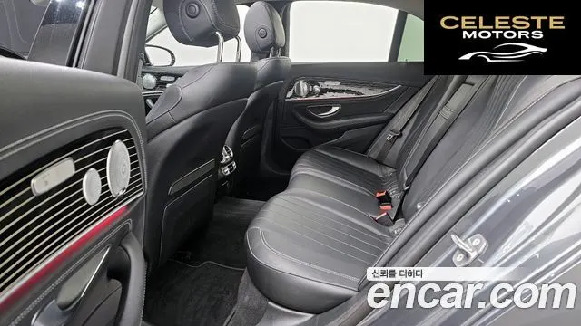 MERCEDES BENZ E-Classe W213 E400 4MATIC Exclusive 2017 — photo 13 sur 20