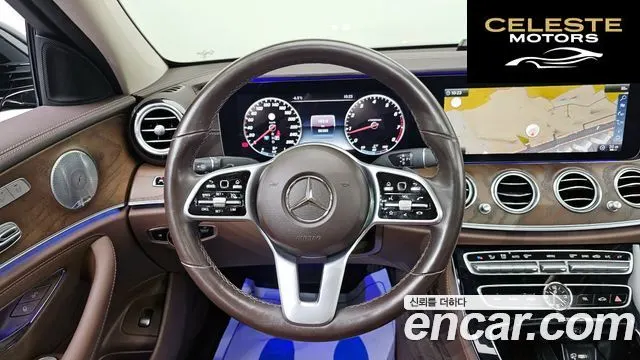 MERCEDES BENZ E-Classe W213 E300 4MATIC Exclusive 2019 — photo 14 sur 20