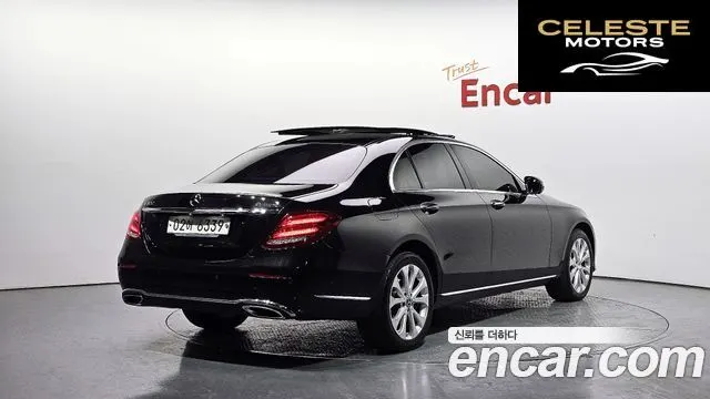 MERCEDES BENZ E-Classe W213 E300 4MATIC Exclusive 2019 — photo 2 sur 20
