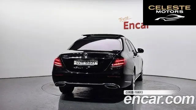 MERCEDES BENZ E-Classe W213 E300 4MATIC Exclusive 2019 — photo 4 sur 20
