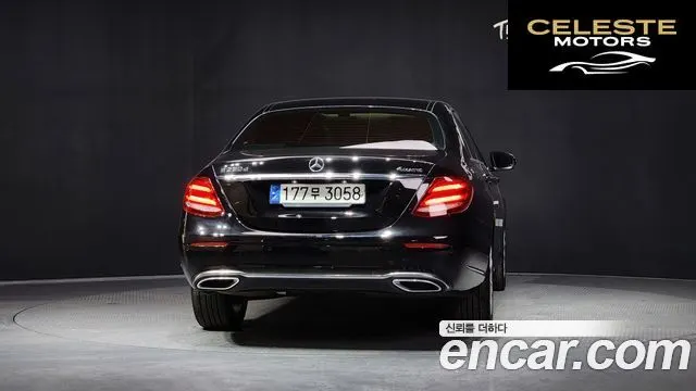 MERCEDES BENZ E-Classe W213 E220d 4MATIC Exclusive 2019 — photo 4 sur 26