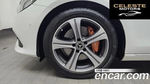 MERCEDES BENZ E-Classe W213 E300 Avantgarde 2019 — photo 5 sur 20