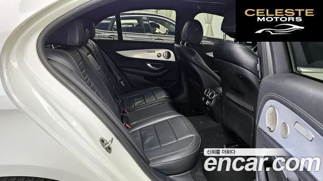 MERCEDES BENZ E-Classe W213 E350 4MATIC Avantgarde 2021 — photo 12 sur 20