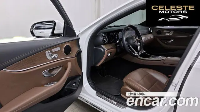 MERCEDES BENZ E-Classe W213 E250 Exclusive 2021 — photo 10 sur 20