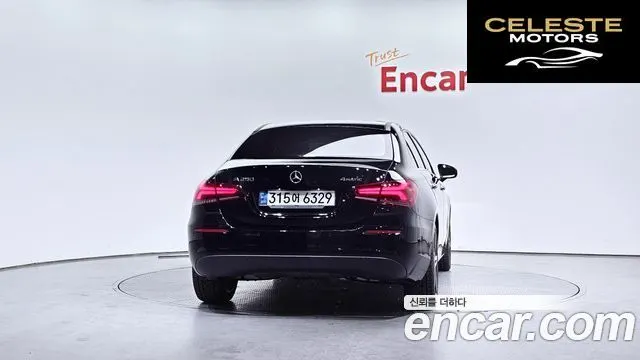 MERCEDES BENZ A-Classe W177 A250 4MATIC Berline 2020 — photo 4 sur 20