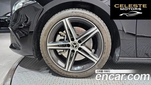 MERCEDES BENZ A-Classe W177 A250 4MATIC Berline 2020 — photo 5 sur 20