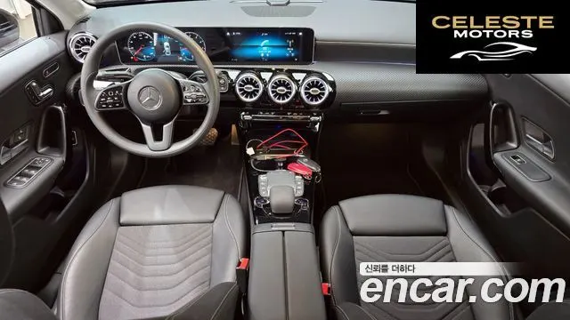 MERCEDES BENZ A-Classe W177 A250 4MATIC Berline 2020 — photo 7 sur 20