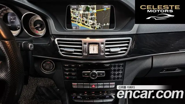 MERCEDES BENZ E-Classe W212 E300 4MATIC Avantgarde 2015 — photo 14 sur 20