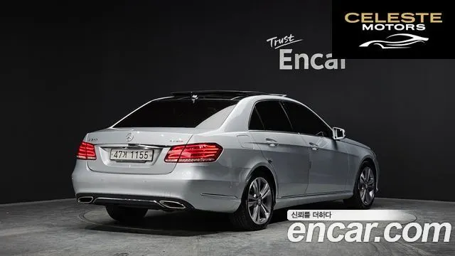 MERCEDES BENZ E-Classe W212 E300 4MATIC Avantgarde 2015 — photo 2 sur 20