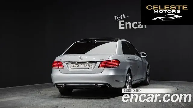 MERCEDES BENZ E-Classe W212 E300 4MATIC Avantgarde 2015 — photo 4 sur 20