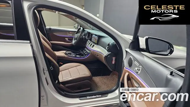 MERCEDES BENZ E-Classe W213 E300 Avantgarde 2019 — photo 10 sur 20