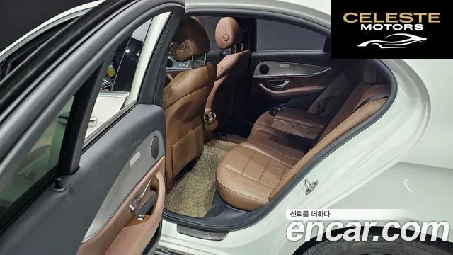 MERCEDES BENZ E-Classe W213 E300 Avantgarde 2019 — photo 12 sur 20