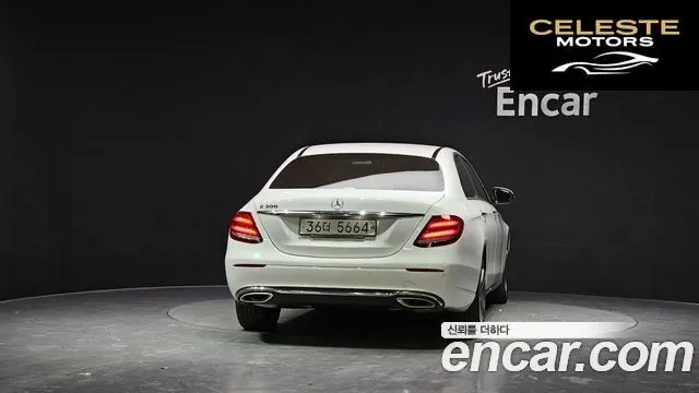 MERCEDES BENZ E-Classe W213 E300 Avantgarde 2019 — photo 4 sur 20