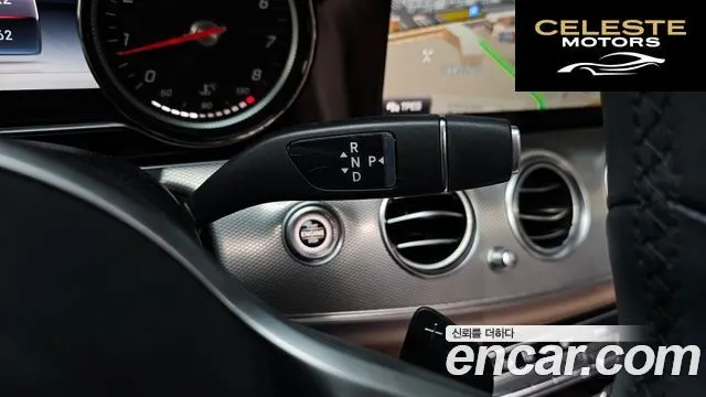 MERCEDES BENZ E-Classe W213 E300 Avantgarde 2019 — photo 9 sur 20