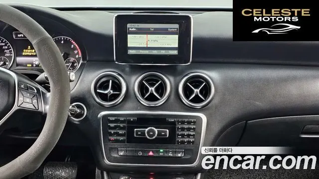 MERCEDES BENZ A-Classe W176 A200 CDI 2014 — photo 15 sur 26